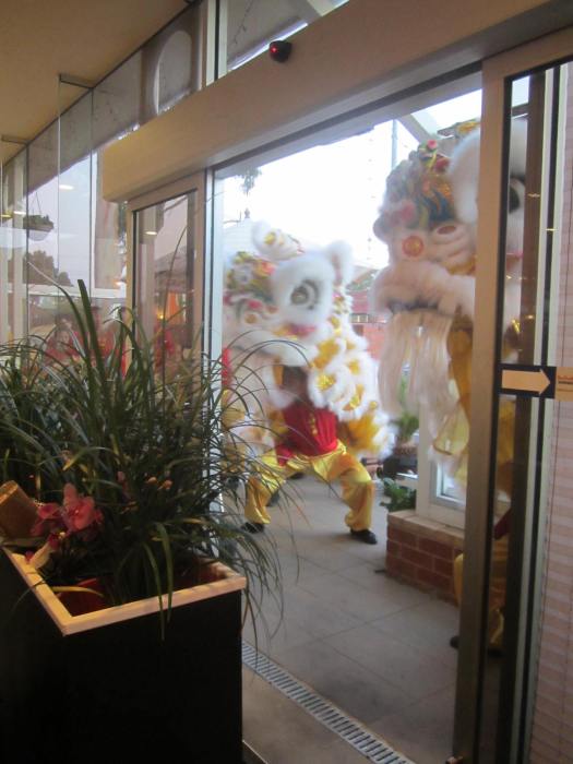 1 Preparing to come in